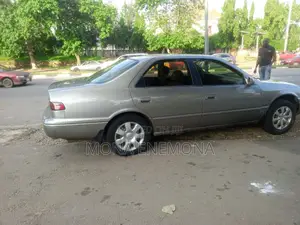 Toyota Camry 2002 Silver