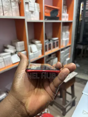 Apple iPhone XR 64 GB Red