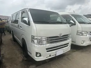 Toyota HiAce 2010 White