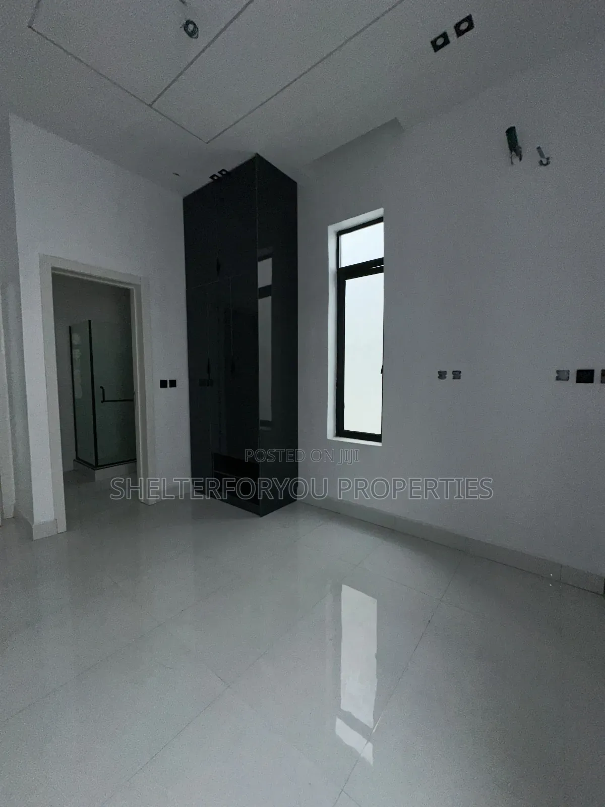 5bdrm Duplex in Off Lekki-Epe Expressway for sale