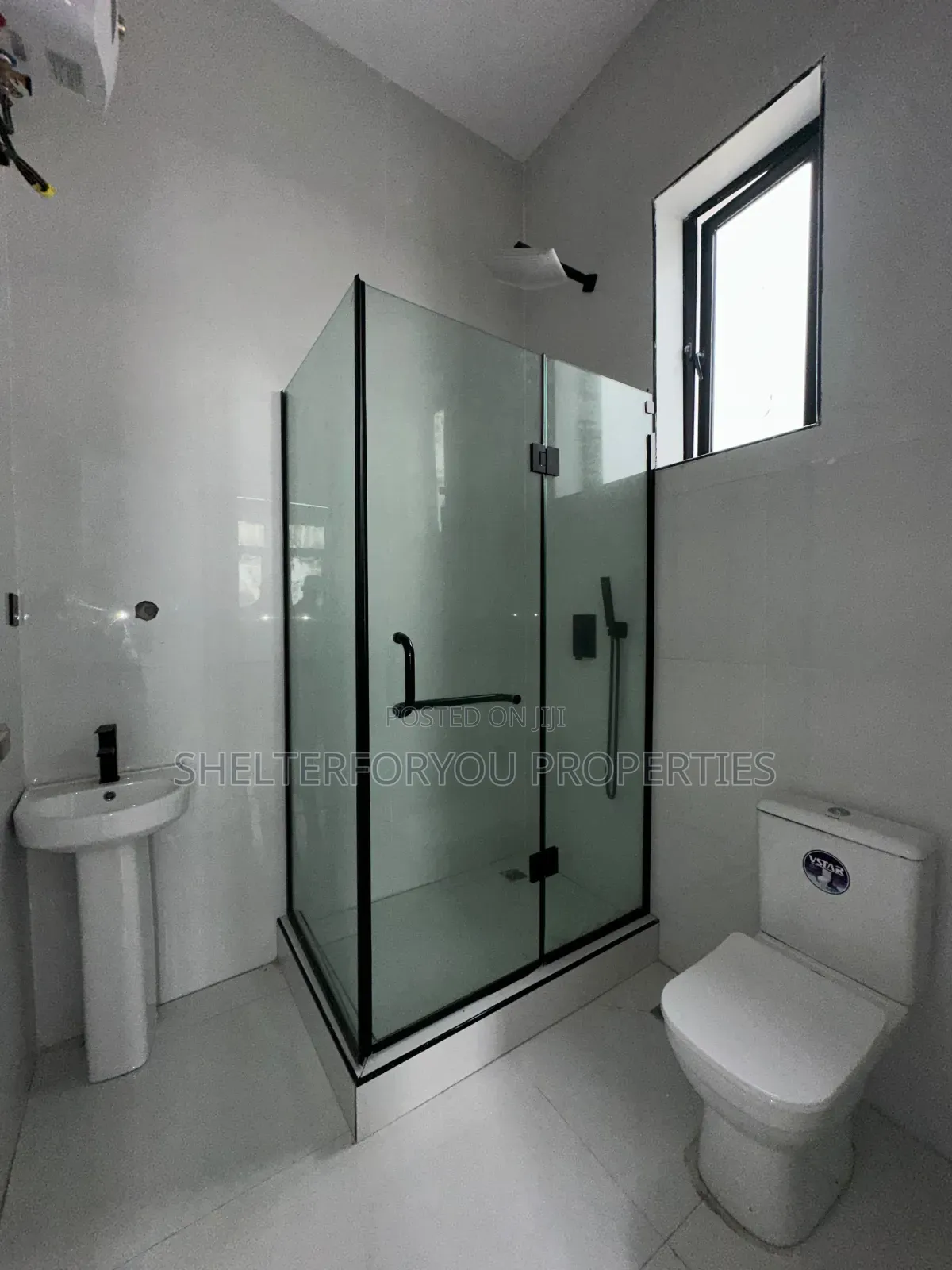 5bdrm Duplex in Off Lekki-Epe Expressway for sale