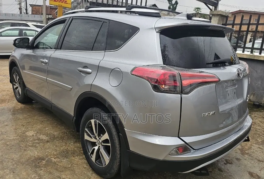 Toyota RAV4 2016 Gray