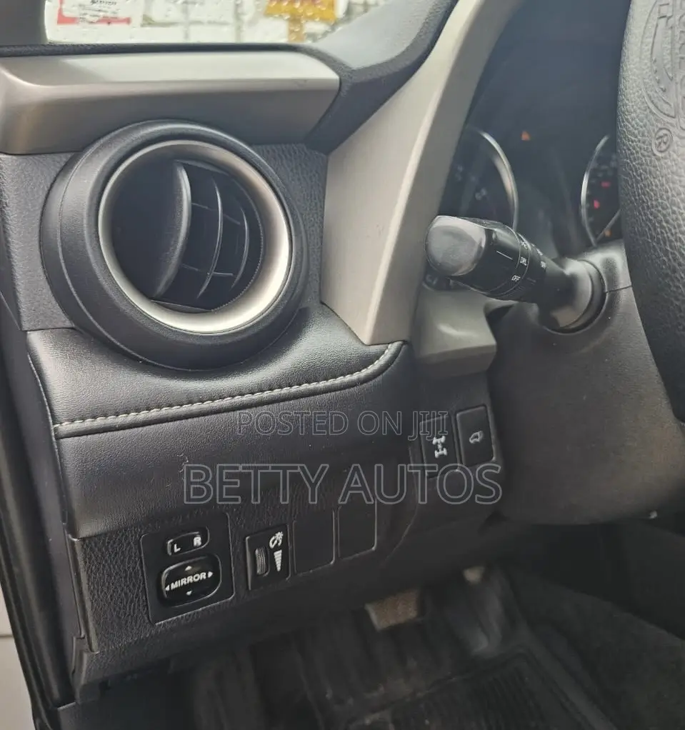 Toyota RAV4 2016 Gray