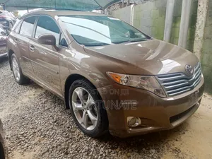 Toyota Venza 2010 Brown