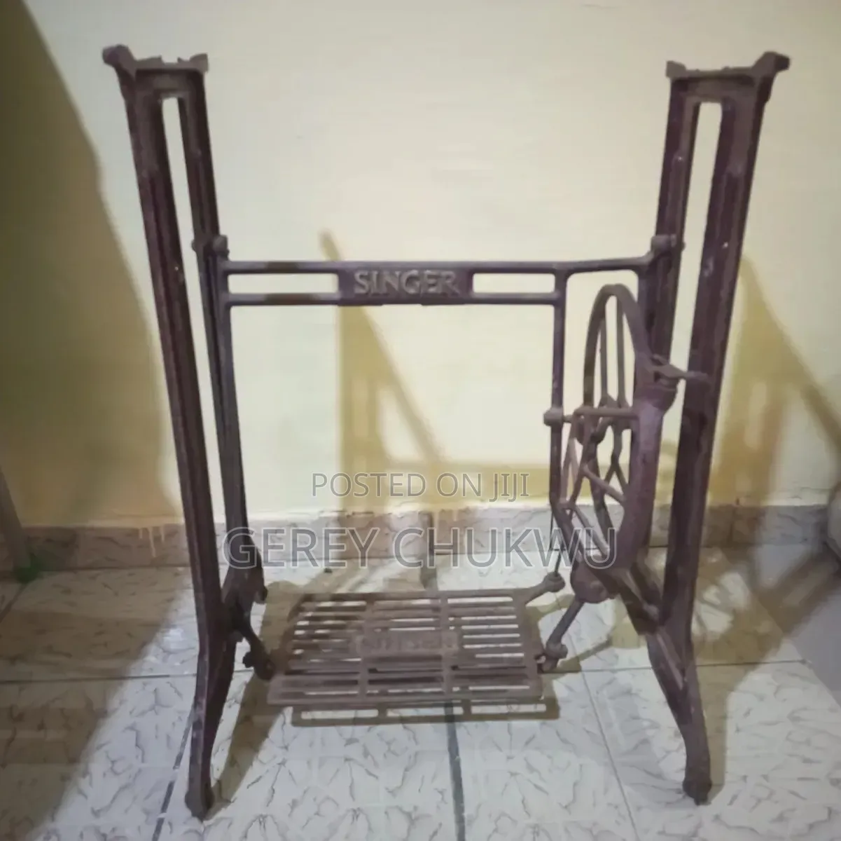Butterfly Sewing Machine and Stand
