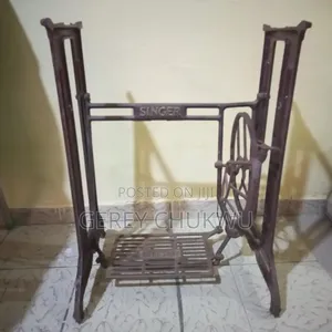 Butterfly Sewing Machine and Stand