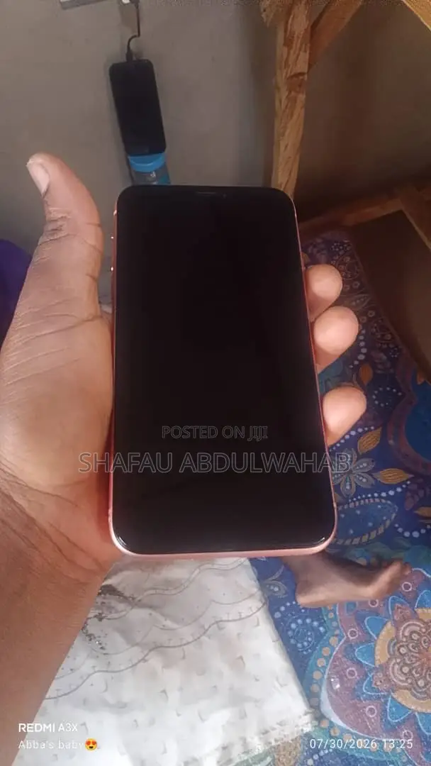 Apple iPhone XR 64 GB Pink