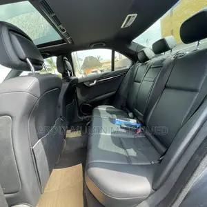 Mercedes-Benz C300 2013 Black