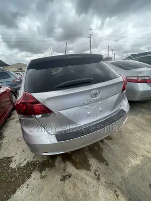 Toyota Venza XLE 4dr Wagon (2.7L 4cyl 6A) 2014 Silver