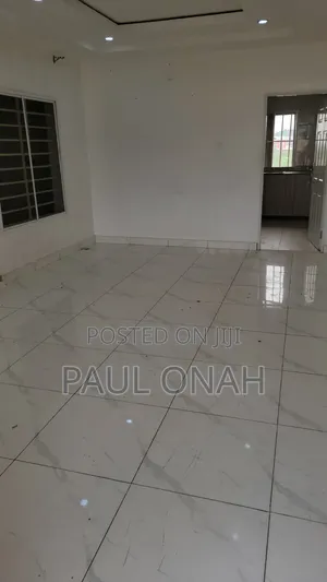 2bdrm Block of Flats in Earth Point, Life Camp for rent