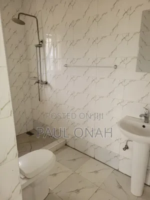 2bdrm Block of Flats in Earth Point, Life Camp for rent