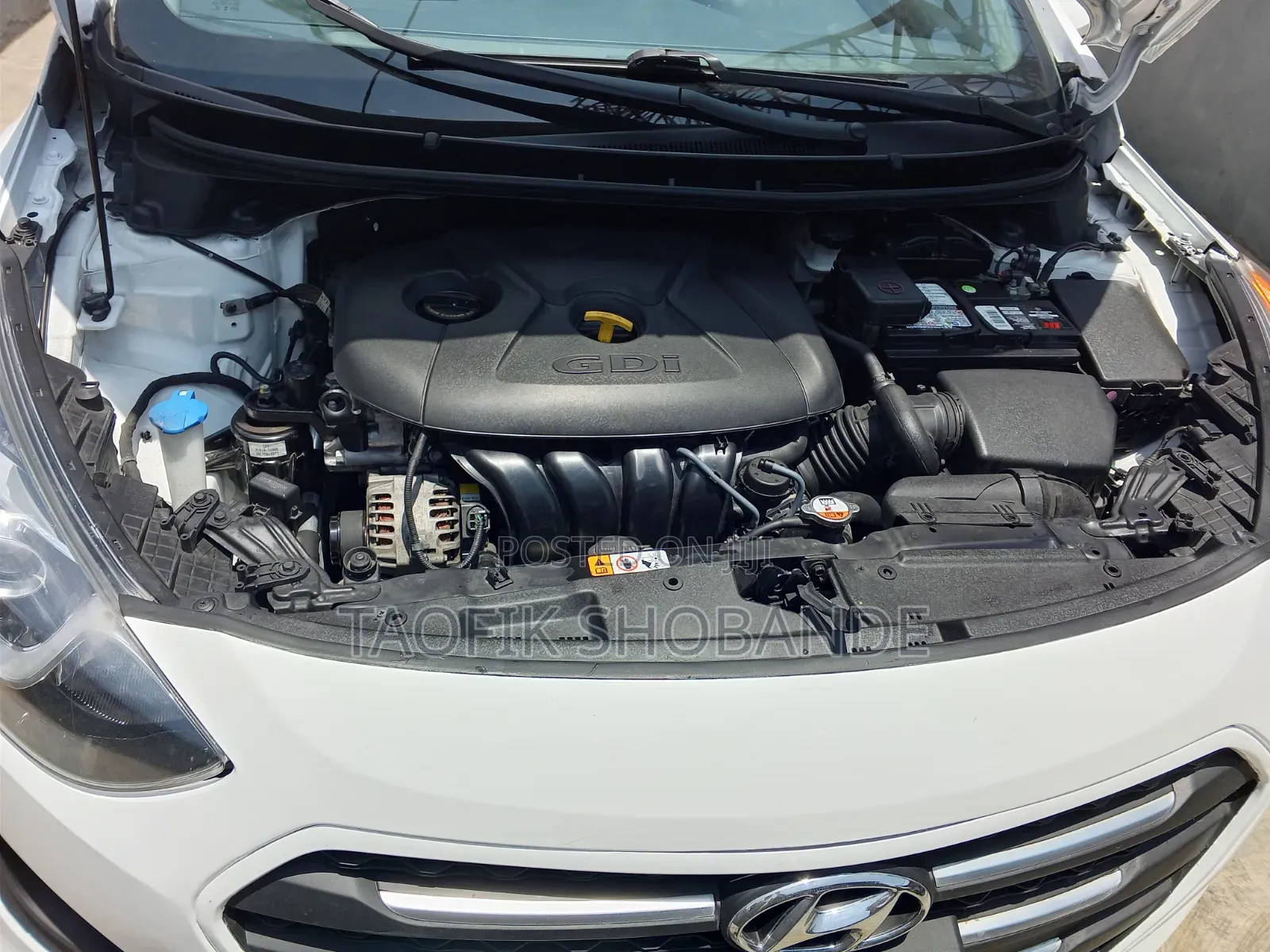 Hyundai Elantra 2014 White