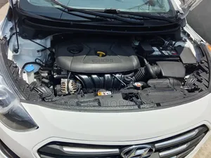 Hyundai Elantra 2014 White