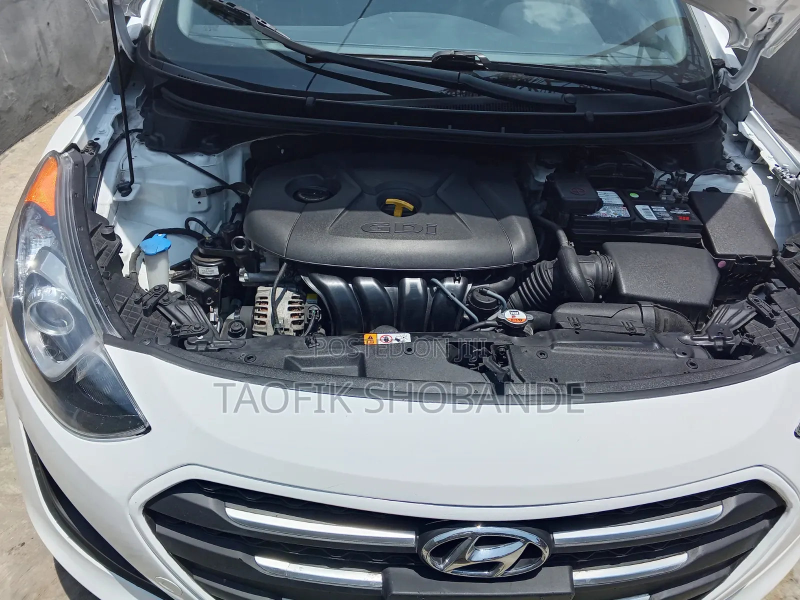 Hyundai Elantra 2014 White