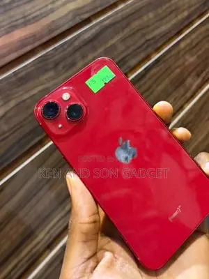 Apple iPhone 13 128 GB Red