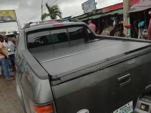 Hard Folding Booth Cover for Honda Ridgeline +=4,%