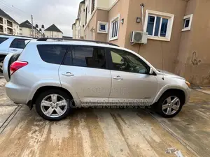 Toyota RAV4 2009 Silver