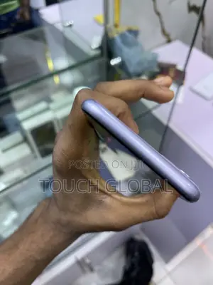 Apple iPhone 11 64 GB Purple