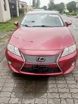 Lexus ES 2014 Red