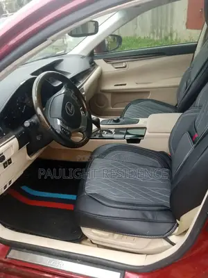 Lexus ES 2014 Red