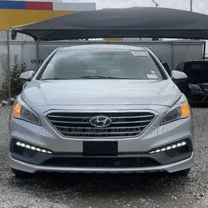 Hyundai Sonata Limited 2.0T Seban (2.0L 4cyl 6A) 2016 Silver