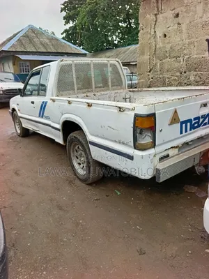 Mazda B 1998