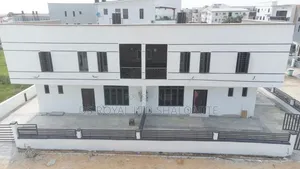 4bdrm Duplex in Ilaje / Lekki for sale