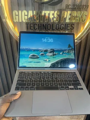 Laptop Apple MacBook Pro 2018 16GB Intel Core i7 SSD 512GB