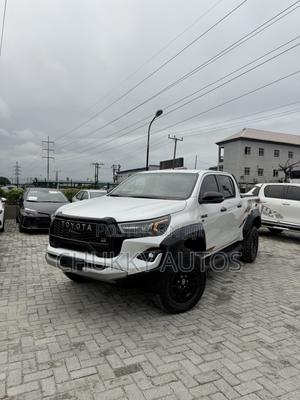 New Toyota Hilux 2024 White
