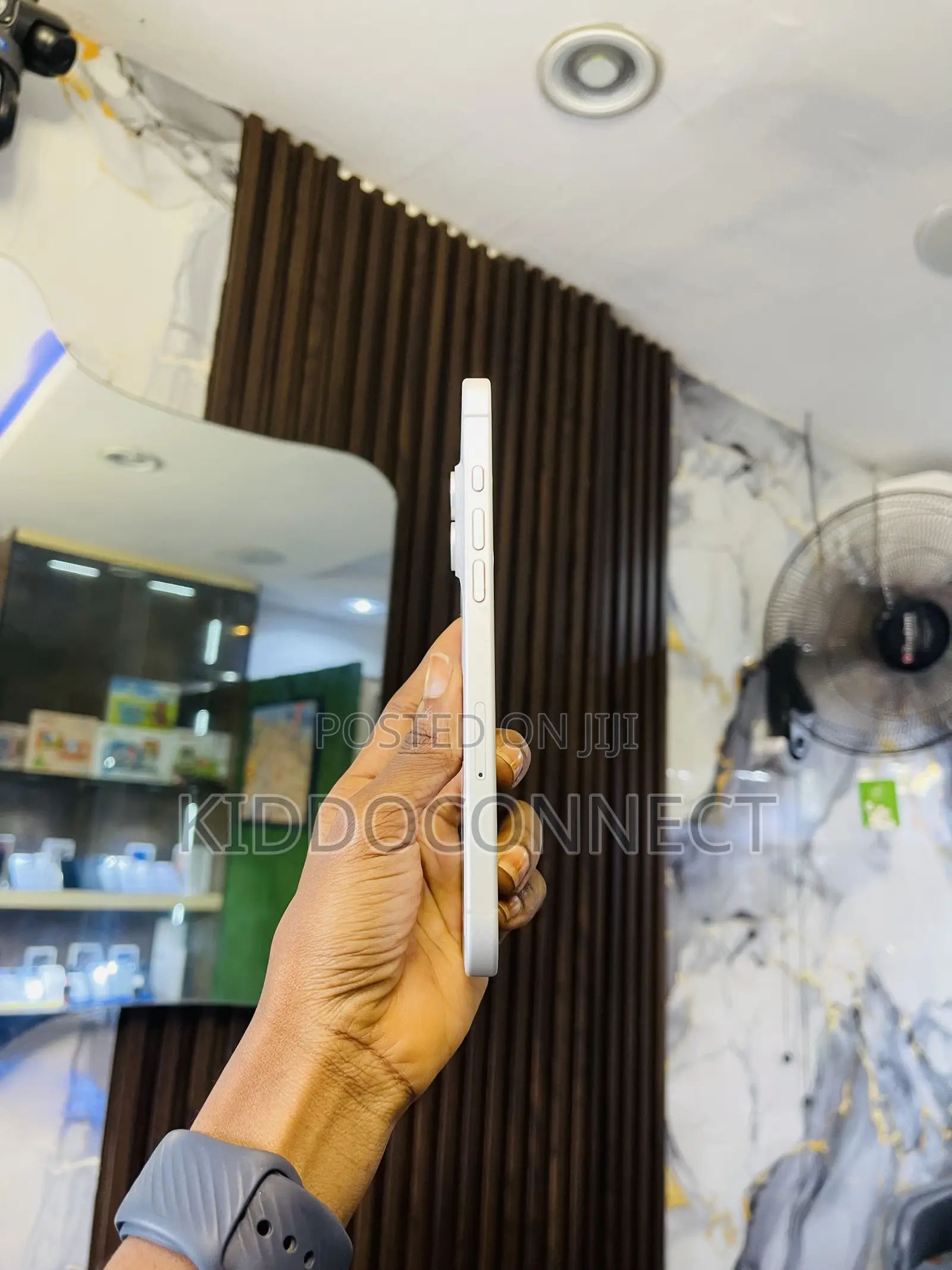 Apple iPhone 16 Plus 128 GB White