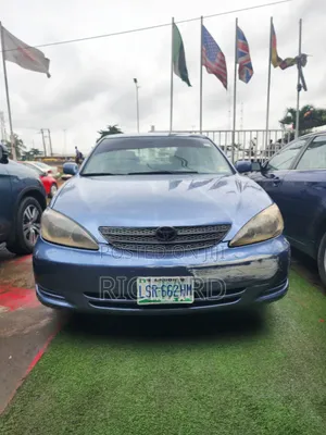 Toyota Camry LE 4dr Sedan (2.4L 4cyl 5M) 2003 Blue