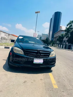 Mercedes-Benz C300 2011 Black
