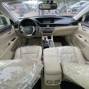 Lexus ES 2013 Blue