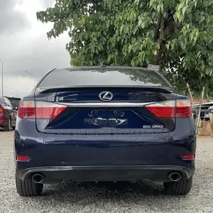 Lexus ES 2013 Blue