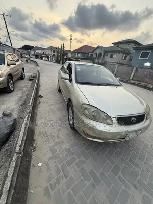 Toyota Corolla Sedan 2004 Gold