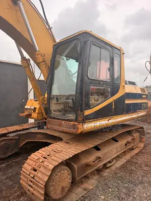 2014 Excavator B320