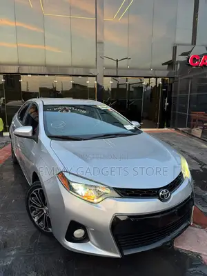 Toyota Corolla L 4dr Sedan (1.8L 4cyl 4A) 2015 Gray