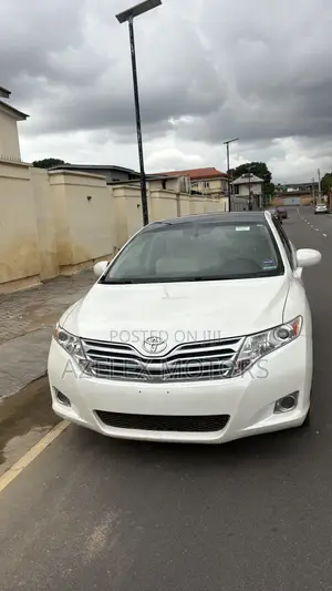 Toyota Venza V6 AWD 2010 White