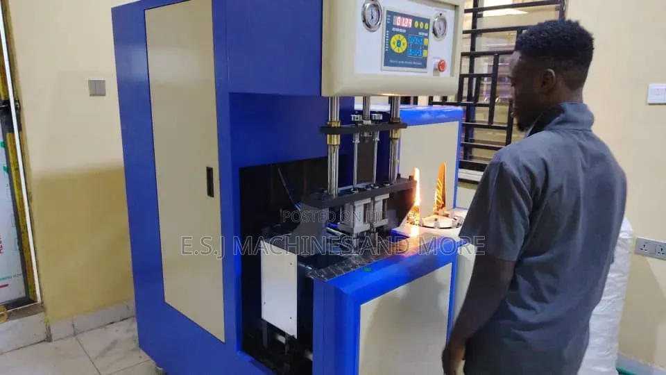 Pet Blowing Machine