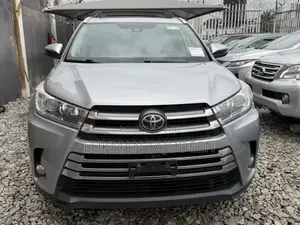 Toyota Highlander Limited Platinum 4x4 V6 (3.5L 6cyl 8A) 2018 Silver