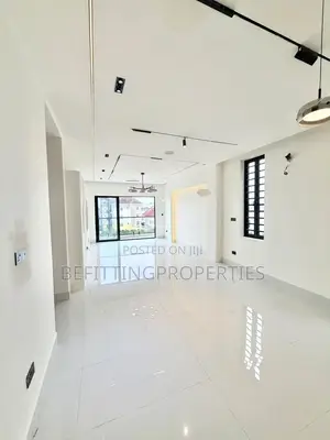 5bdrm Duplex in Lekki for sale