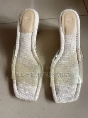 Open Toes Transparent Wedge