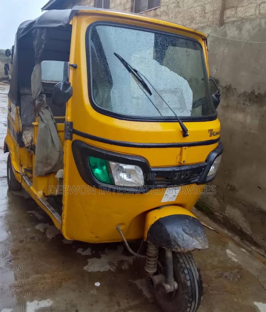 TVS King Cargo 2023 Yellow