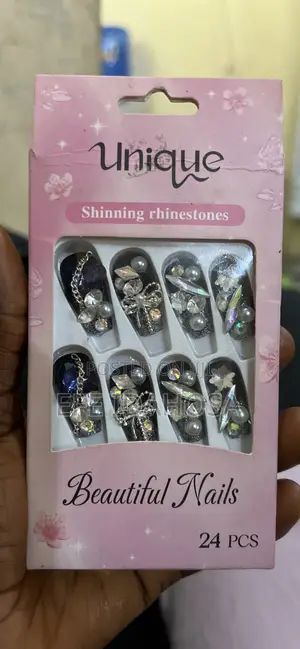 Unique Press-on Nails