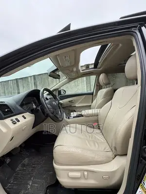 Toyota Venza XLE 2011 Black