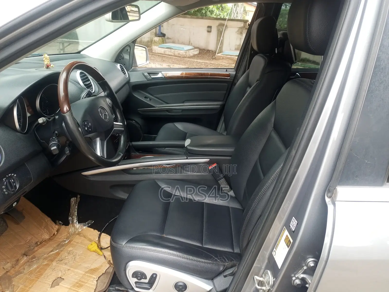 Mercedes-Benz M Class 2011 Gray