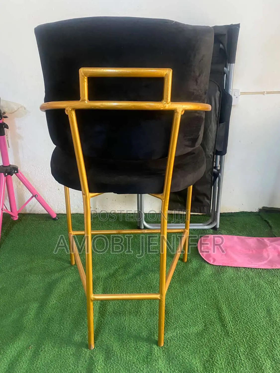 Studio Makeup Chair