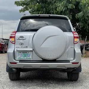 Toyota RAV4 2009 Silver