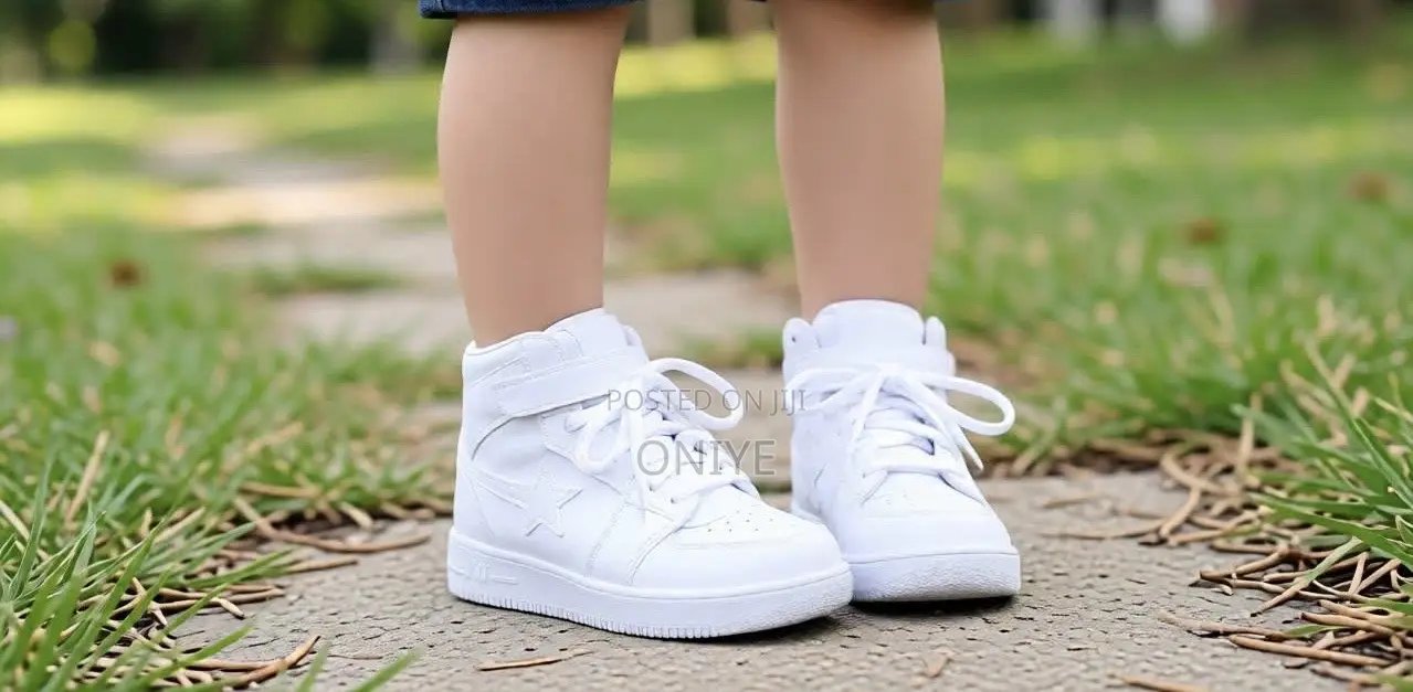 White Sneakers for Both Boys and Girls