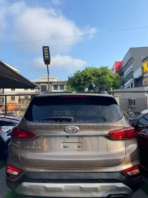 Hyundai Santa Fe 2020 Brown